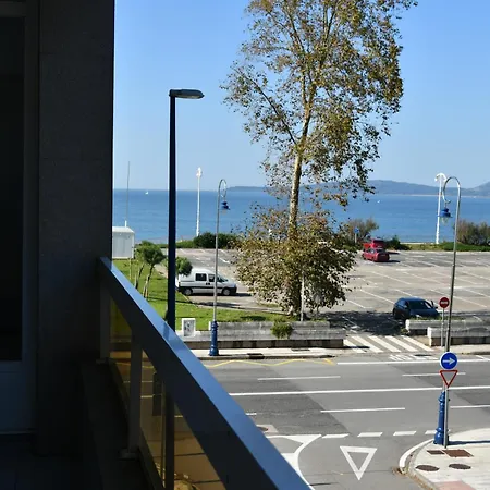 Primera Linea De Playa Samil Costa Con Garaje Incluido Vigo Exterior photo