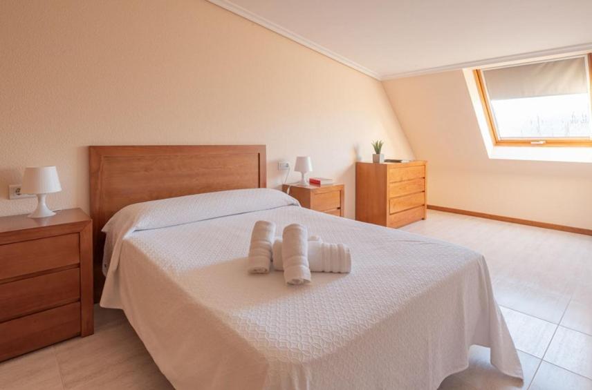 Primera Linea De Playa Samil Costa Con Garaje Incluido Apartment