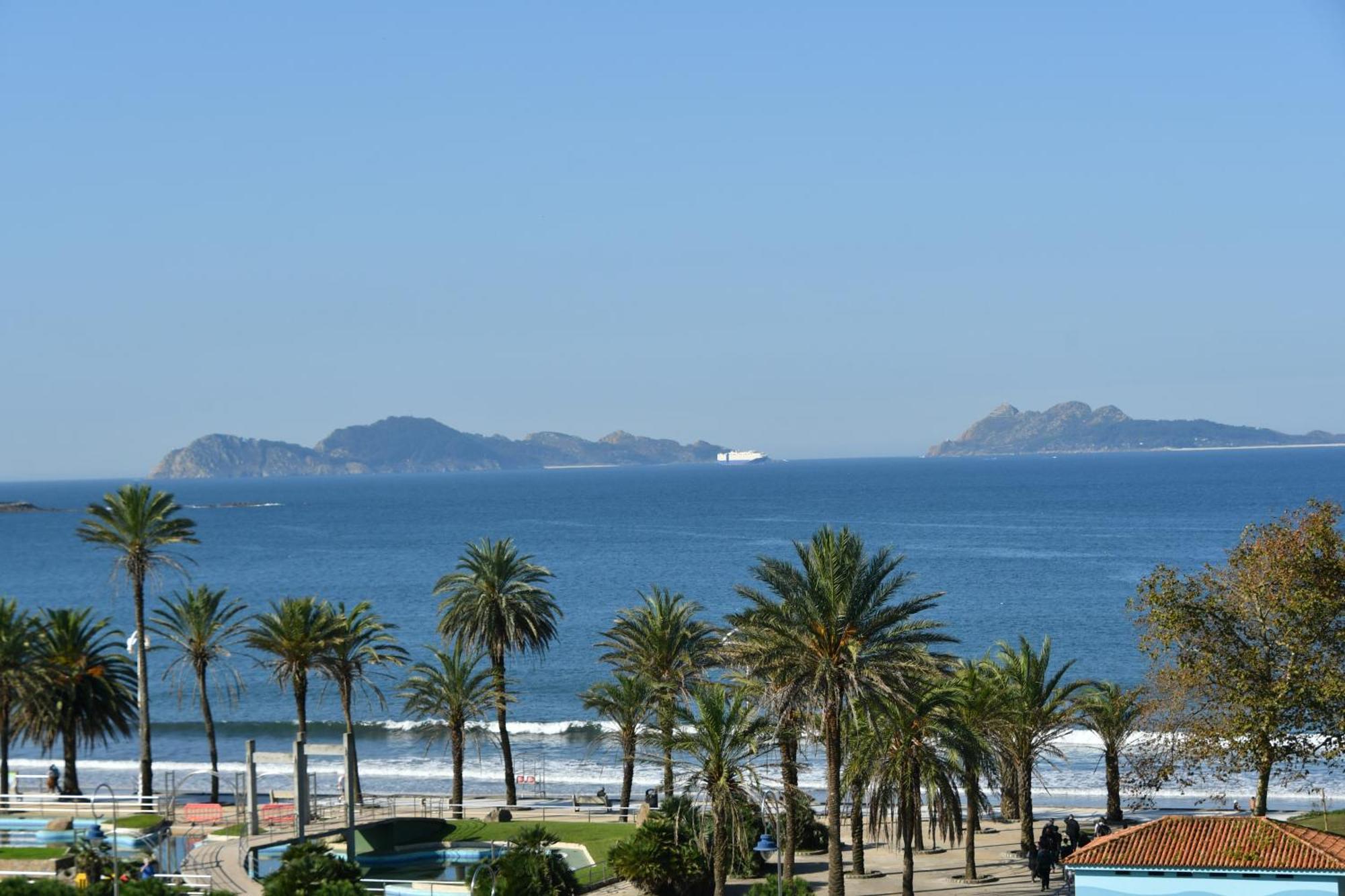 Appartement Primera Linea De Playa Samil Costa Con Garaje Incluido